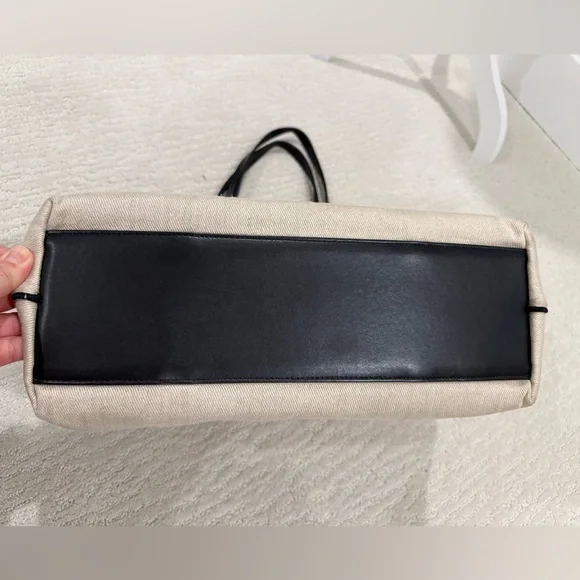 Chloe Kamilla east west eyelet broderie linen tote with leather handles - Picture 4 of 14